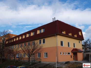 rekonstrukce-penzionu-mova-v-kadani