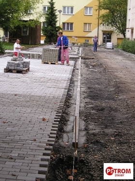 rekonstrukce-vnitrobloku-sidliste-budovatelu-v-kadani